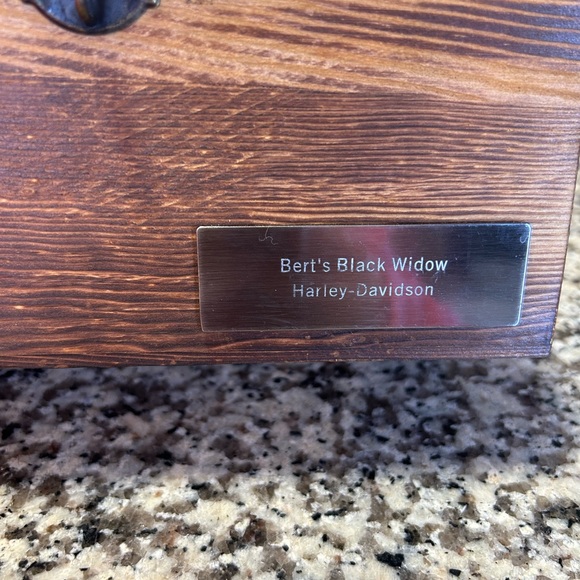 Harley Davidson glassware and box set - Picture 4 of 6